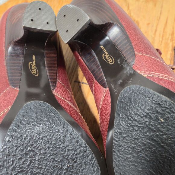 Clarks Artison Womens Size 7 Dark Red Leather Mary Jane Brazillian Made Heels - Picture 9 of 9